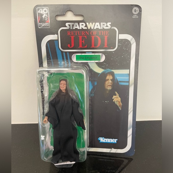 The Emperor Star Wars Return of the Jedi 40th Anniversary 6" Emperor Palpatine - Picture 3 of 9